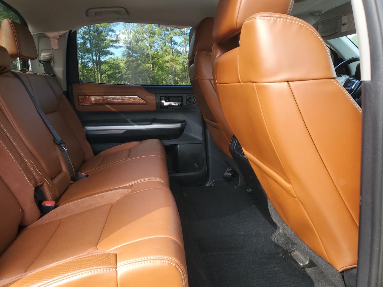 2017 Toyota Tundra Crewmax 1794 VIN: 5TFAW5F18HX661102 Lot: 81898295