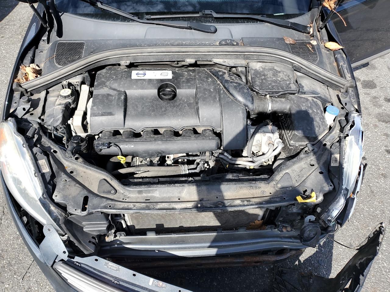 2015 Volvo Xc60 T6 Premier VIN: YV4902RK8F2750232 Lot: 85317505