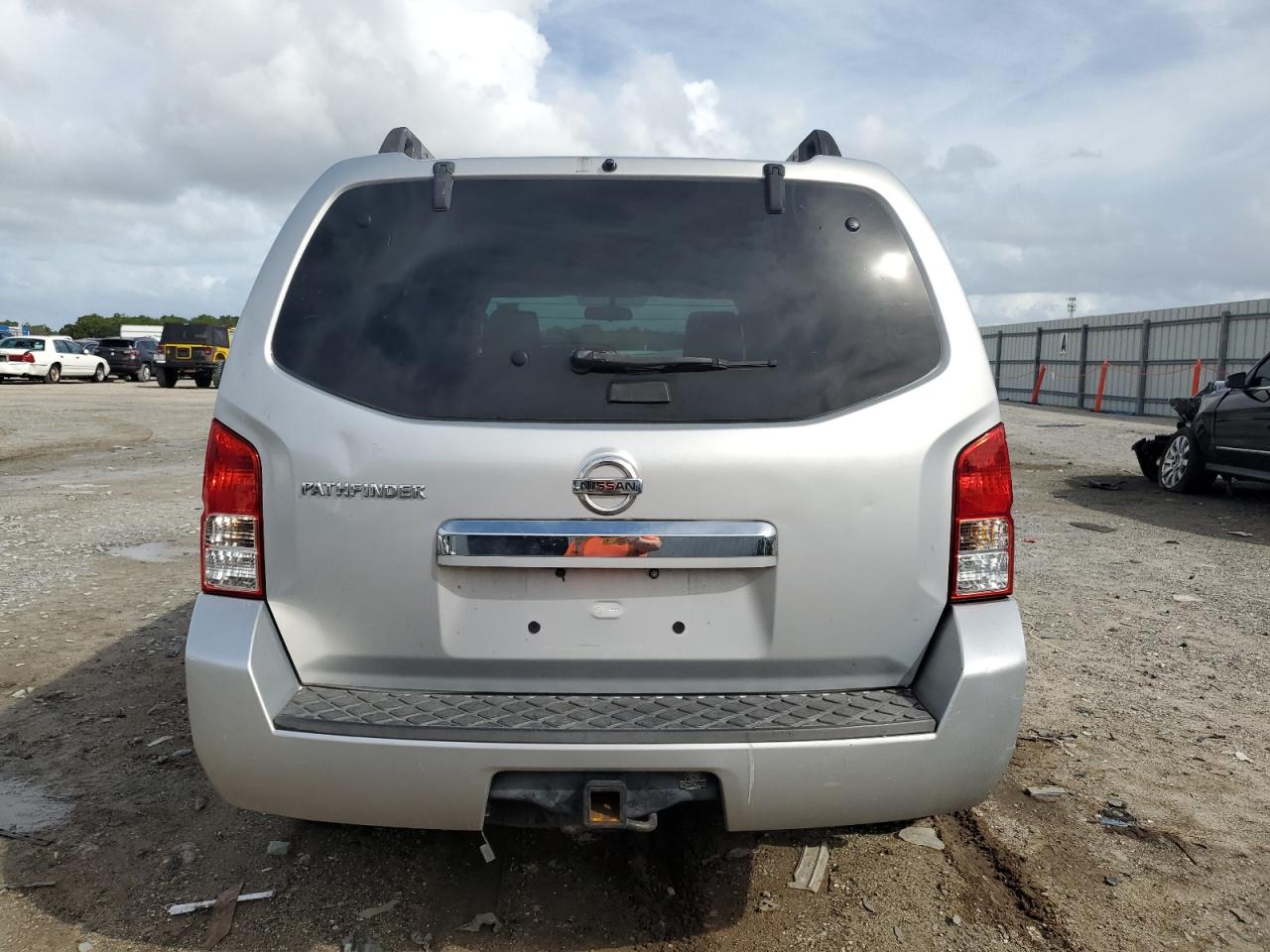 2011 Nissan Pathfinder S VIN: 5N1AR1NN5BC620988 Lot: 82241665