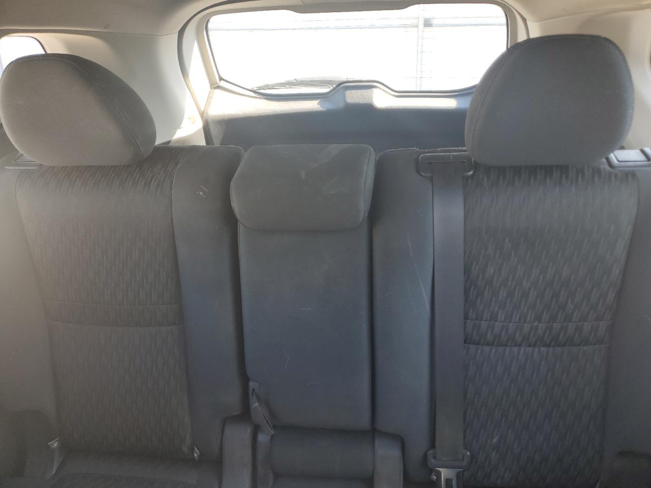 2018 Nissan Rogue S VIN: KNMAT2MVXJP568858 Lot: 84644755