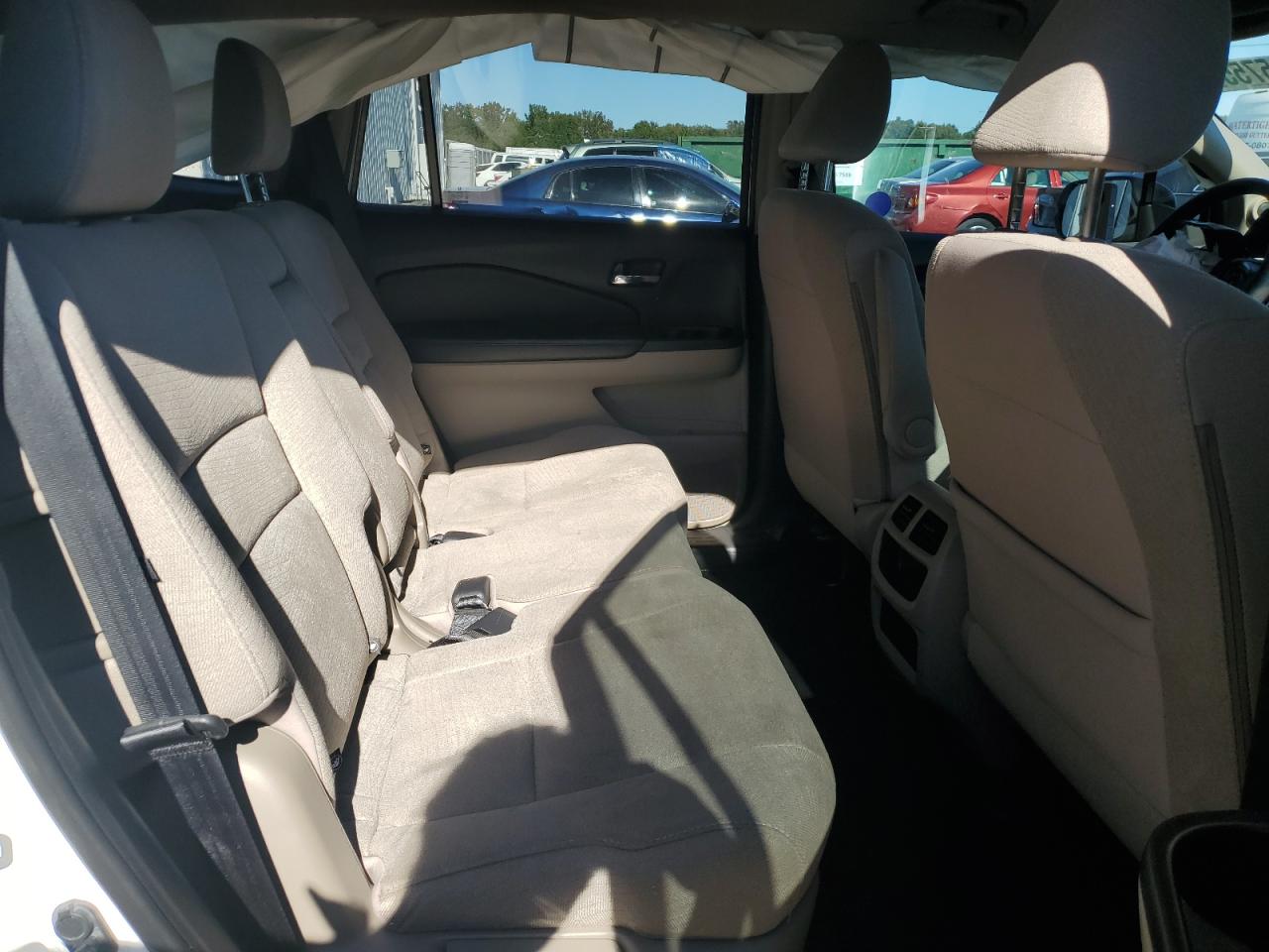 2018 Honda Pilot Lx VIN: 5FNYF5H17JB029025 Lot: 84785755