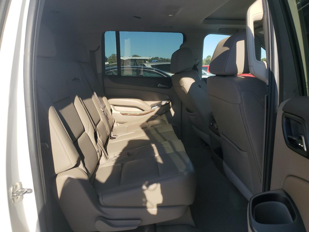 2019 GMC Yukon Xl K1500 Slt VIN: 1GKS2JKC4KR155170 Lot: 89820475