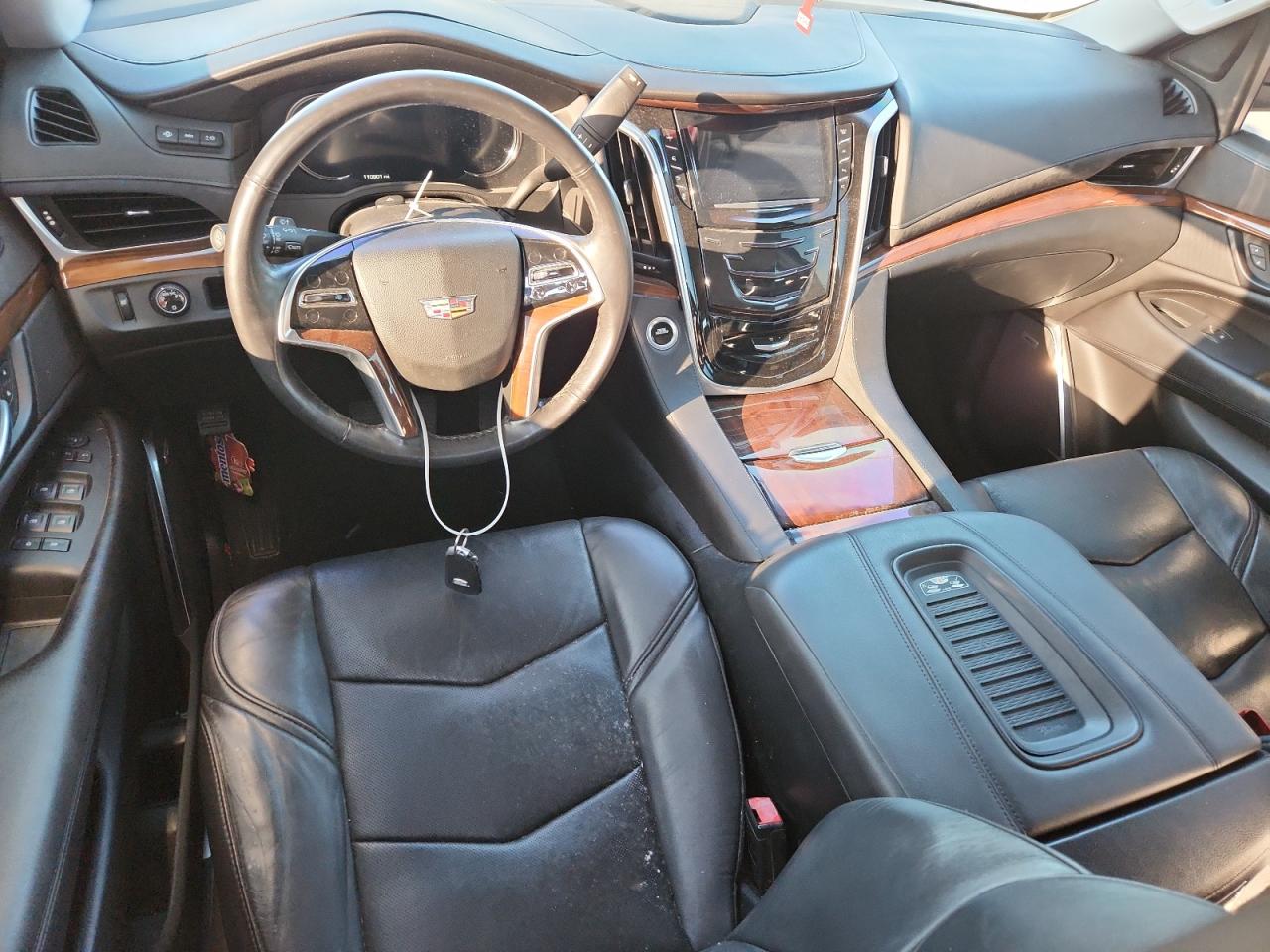 2018 Cadillac Escalade Luxury VIN: 1GYS3BKJ2JR345703 Lot: 89450825