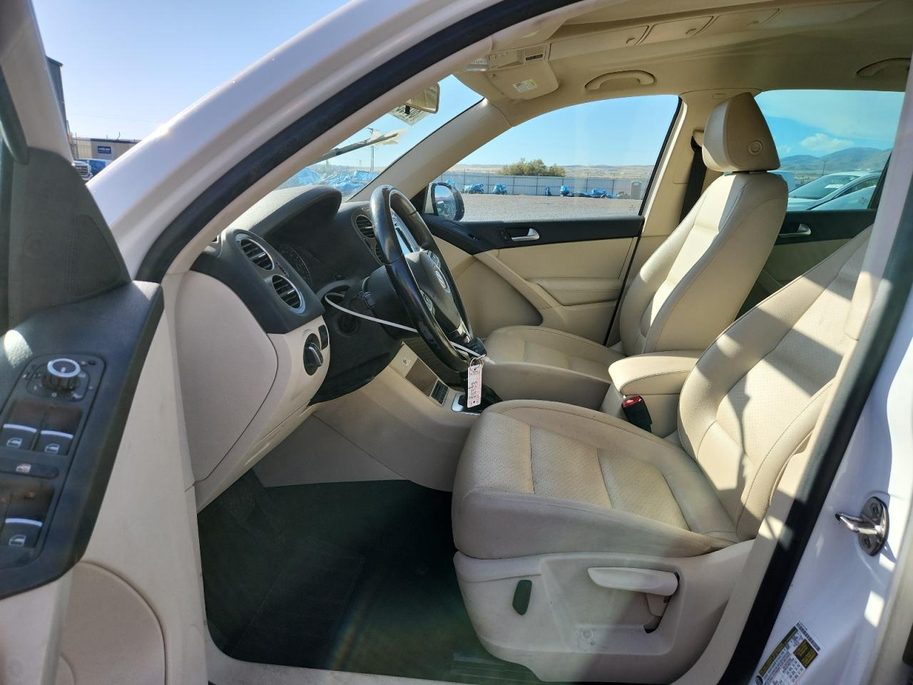 2013 Volkswagen Tiguan S VIN: WVGAV3AX9DW570175 Lot: 86165475