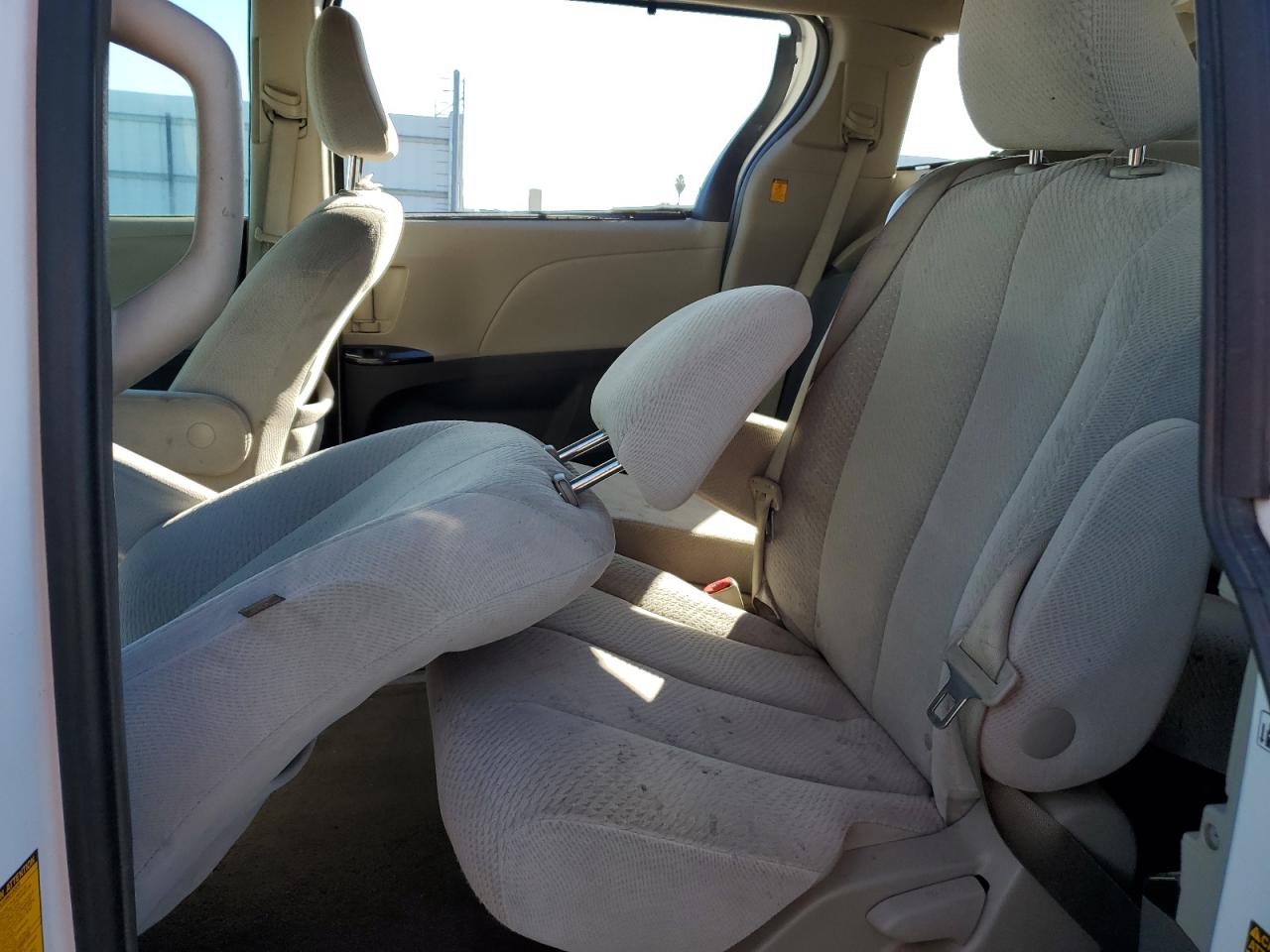 2013 Toyota Sienna Le VIN: 5TDKK3DC0DS365838 Lot: 86677435