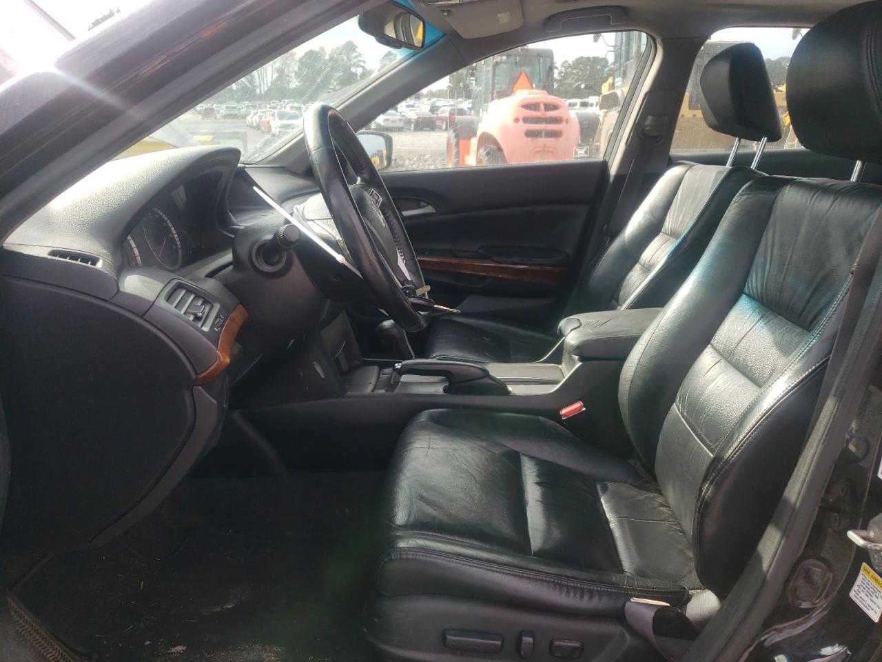 2011 Honda Accord Exl VIN: 1HGCP2F88BA011196 Lot: 85871805