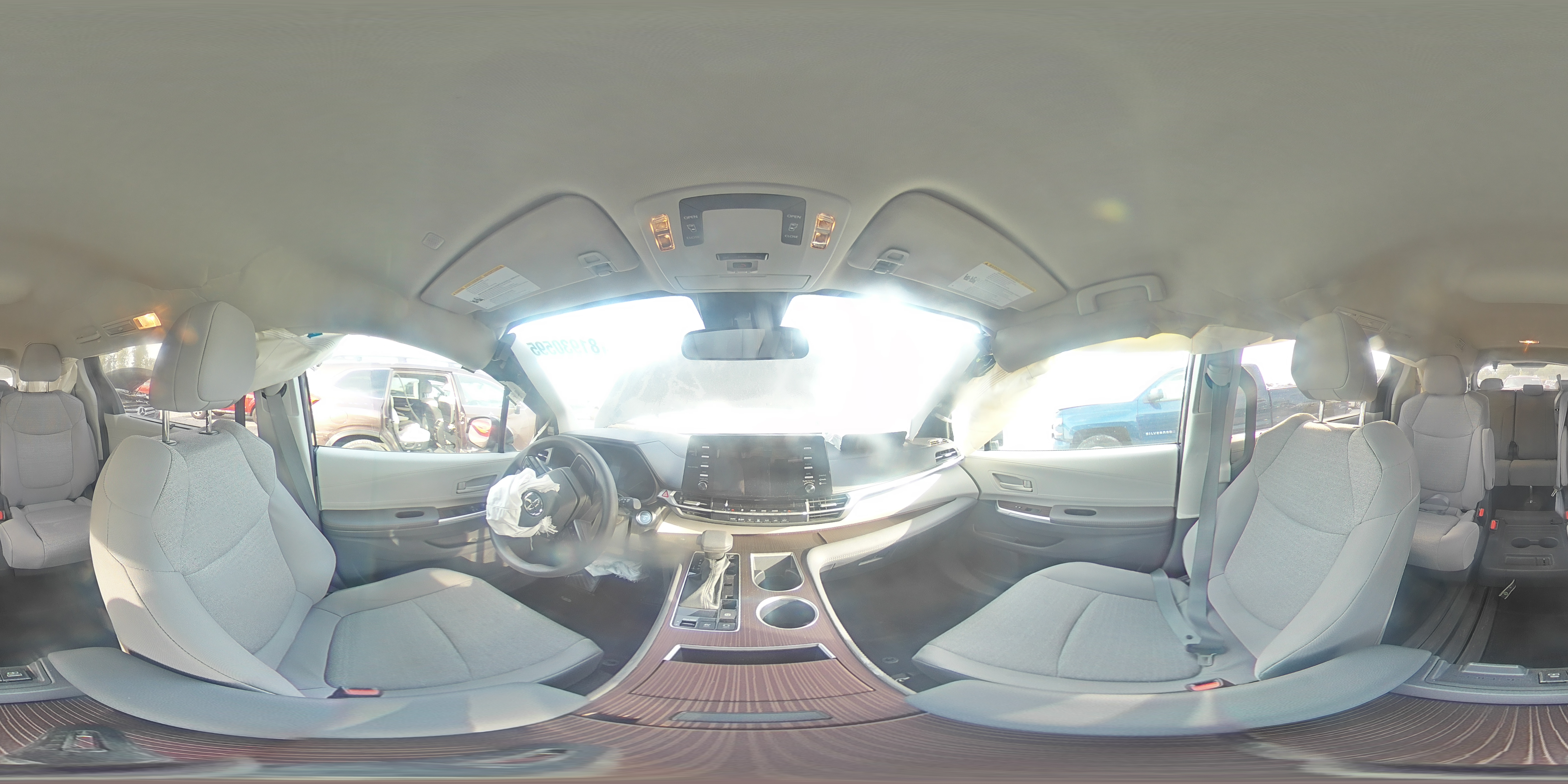 2024 Toyota Sienna Le VIN: 5TDKSKFC8RS127492 Lot: 81930595