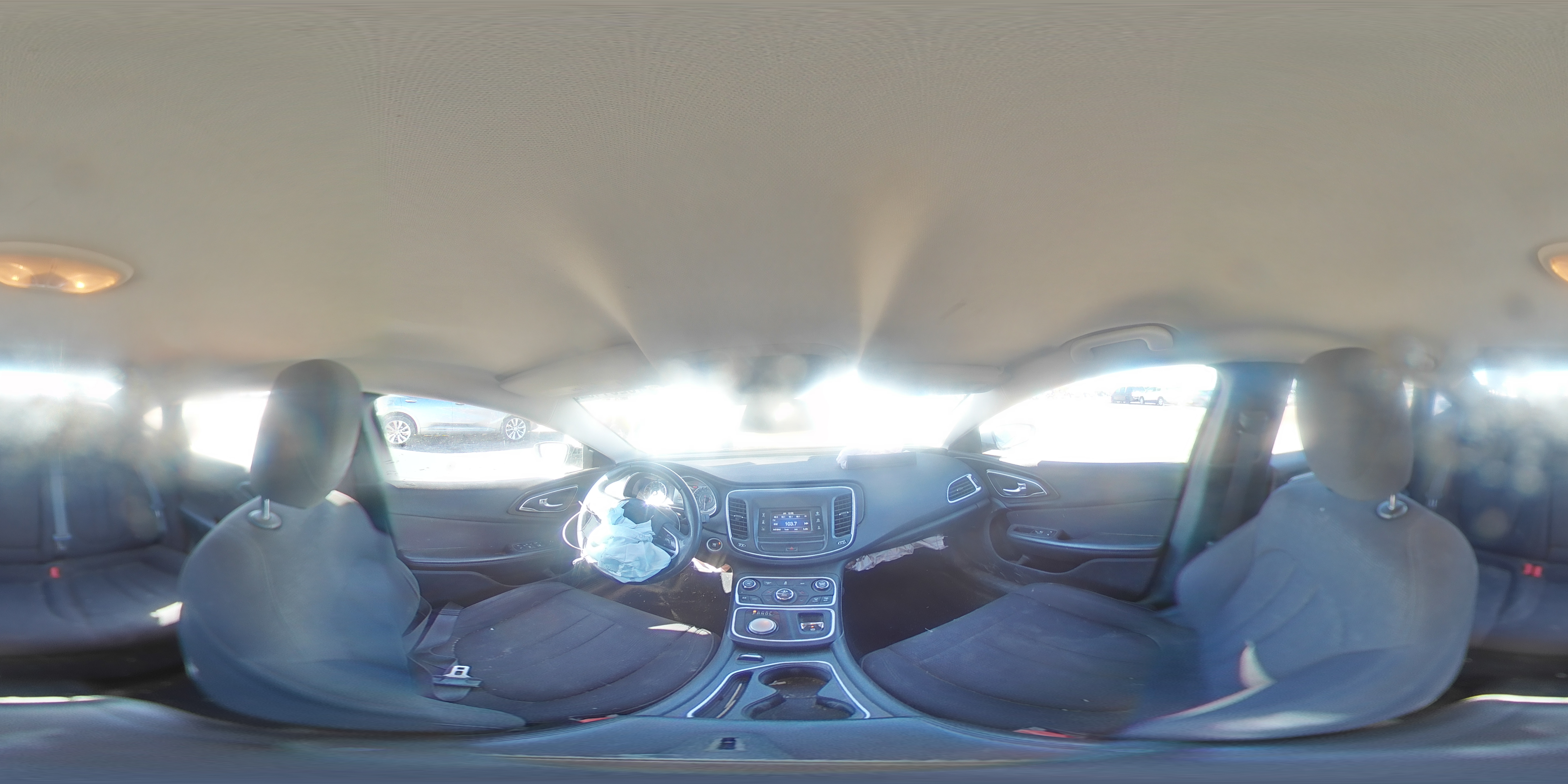 2015 Chrysler 200 Limited VIN: 1C3CCCAB2FN600329 Lot: 82614015