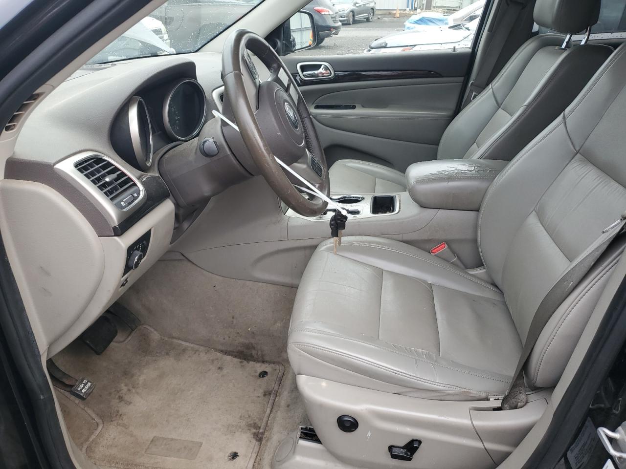 2011 Jeep Grand Cherokee Laredo VIN: 1J4RR4GG2BC526519 Lot: 82569065