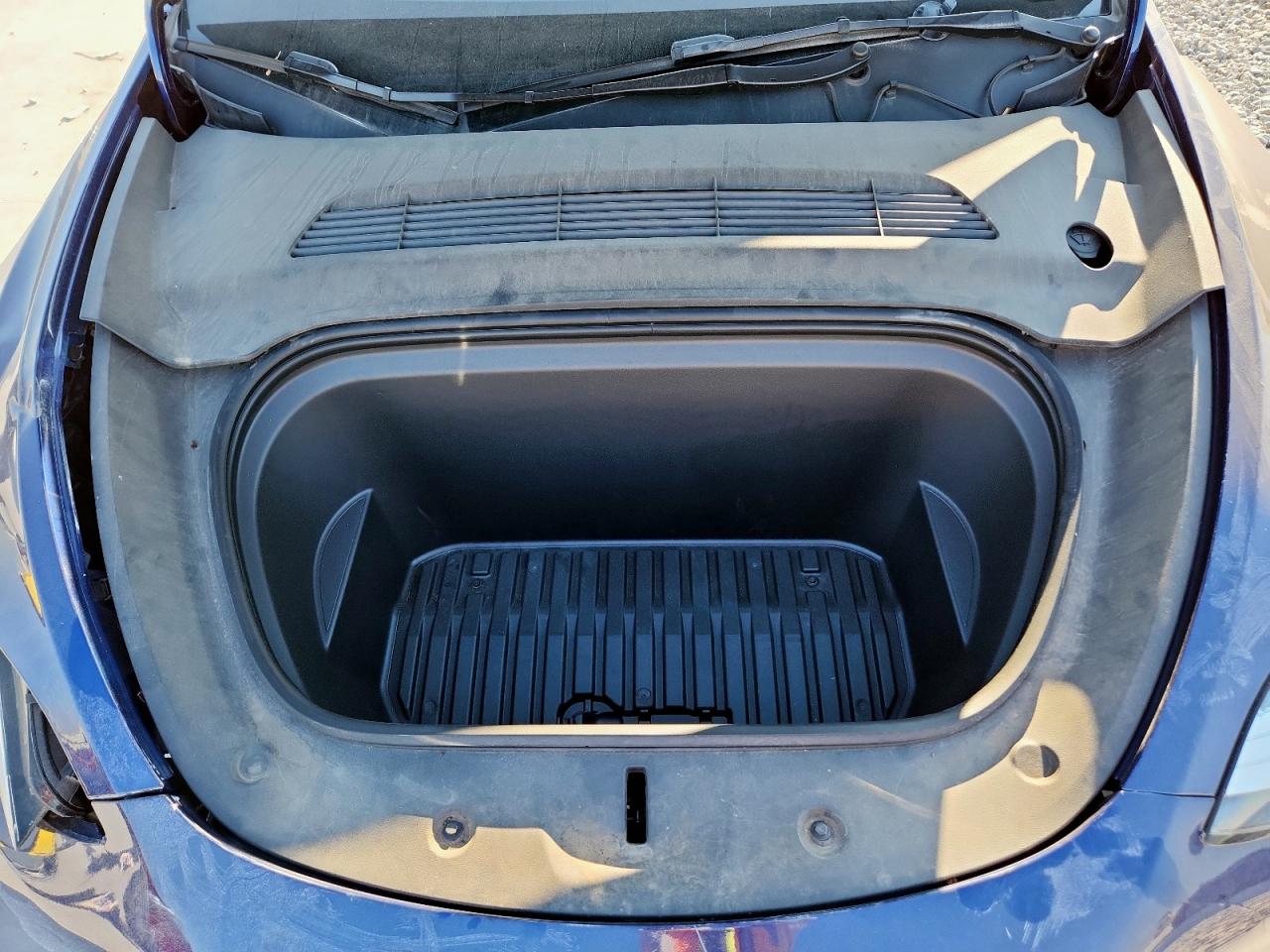 2023 Tesla Model Y VIN: 7SAYGDEE8PA135328 Lot: 85134005