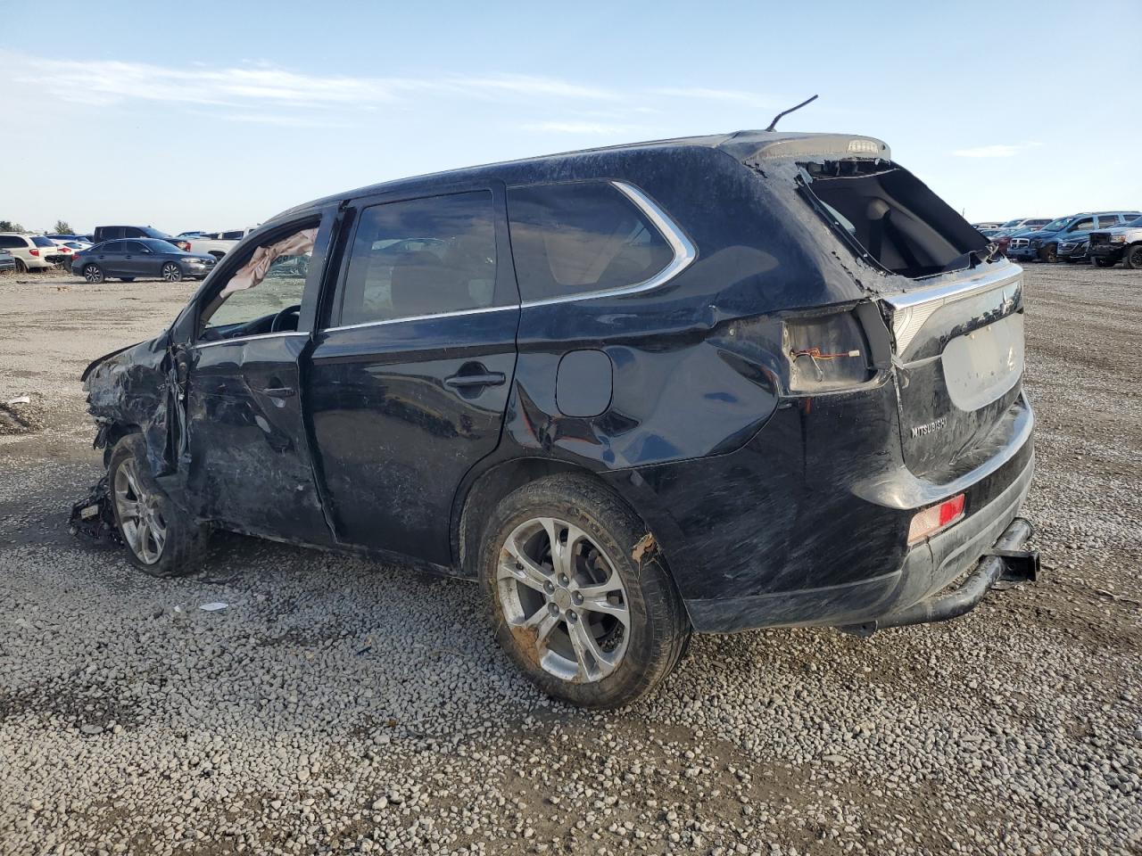JA4JZ4AX1EZ005752 MITSUBISHI OUTLANDER 2014 BLACK Photo 2