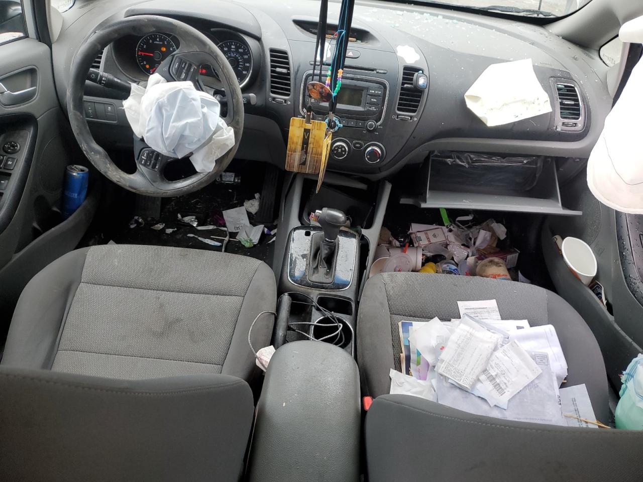 2018 Kia Forte Lx VIN: 3KPFK4A72JE203049 Lot: 90400305