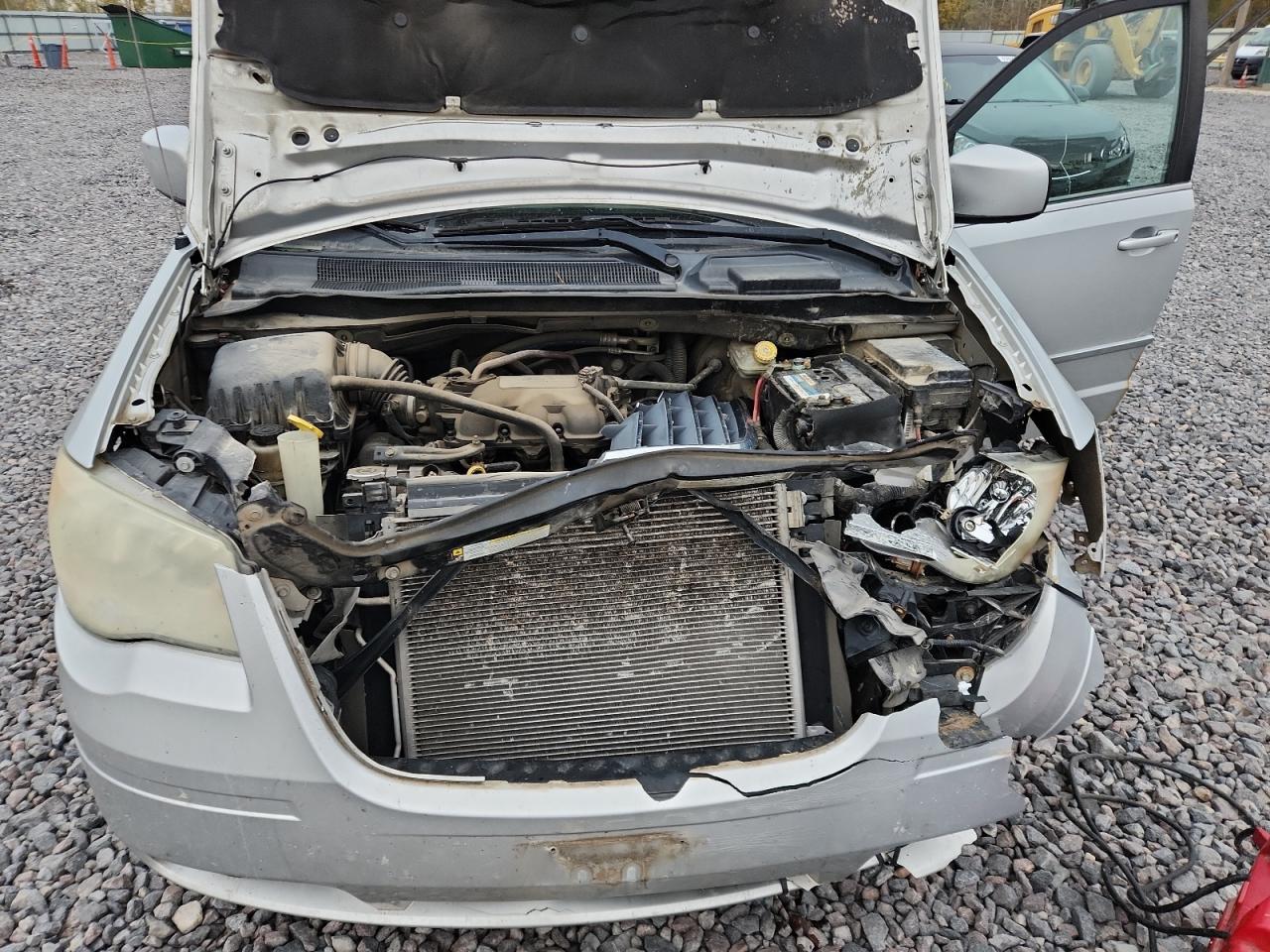 2010 Chrysler Town & Country Touring VIN: 2A4RR5D18AR347526 Lot: 90431815