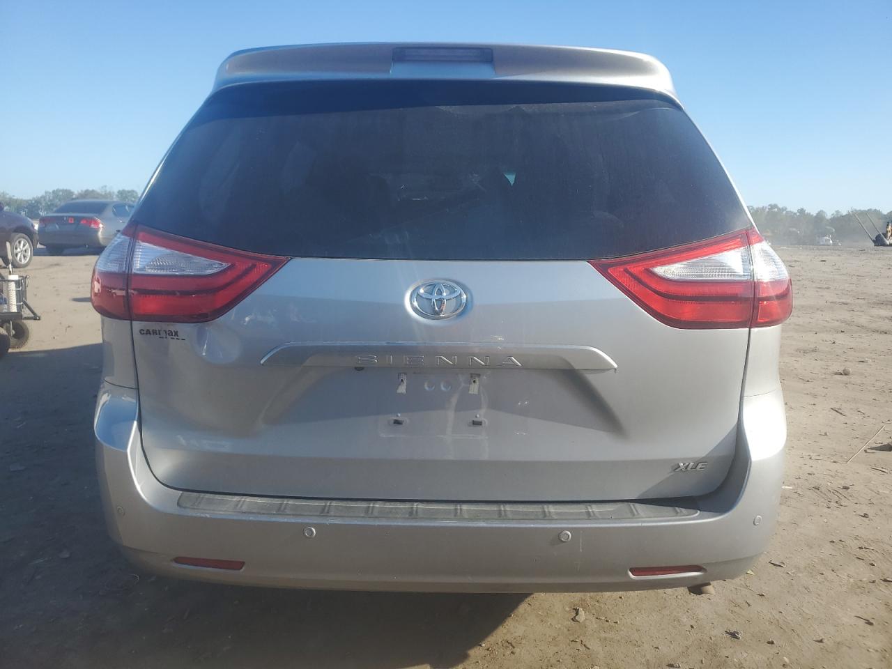 2016 Toyota Sienna Xle VIN: 5TDYK3DCXGS748698 Lot: 84625385