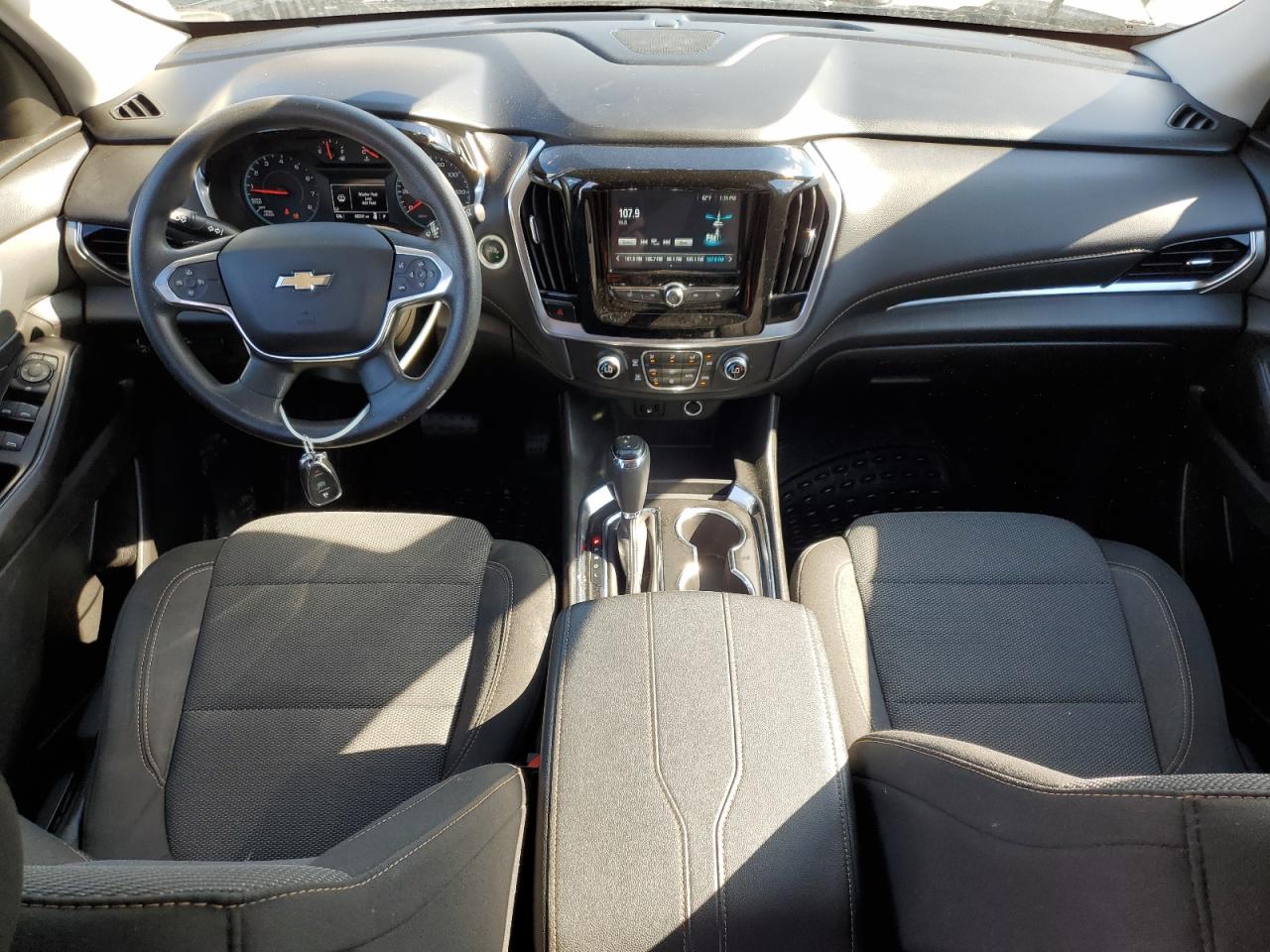 2019 Chevrolet Traverse Ls VIN: 1GNERFKW0KJ236281 Lot: 89458455