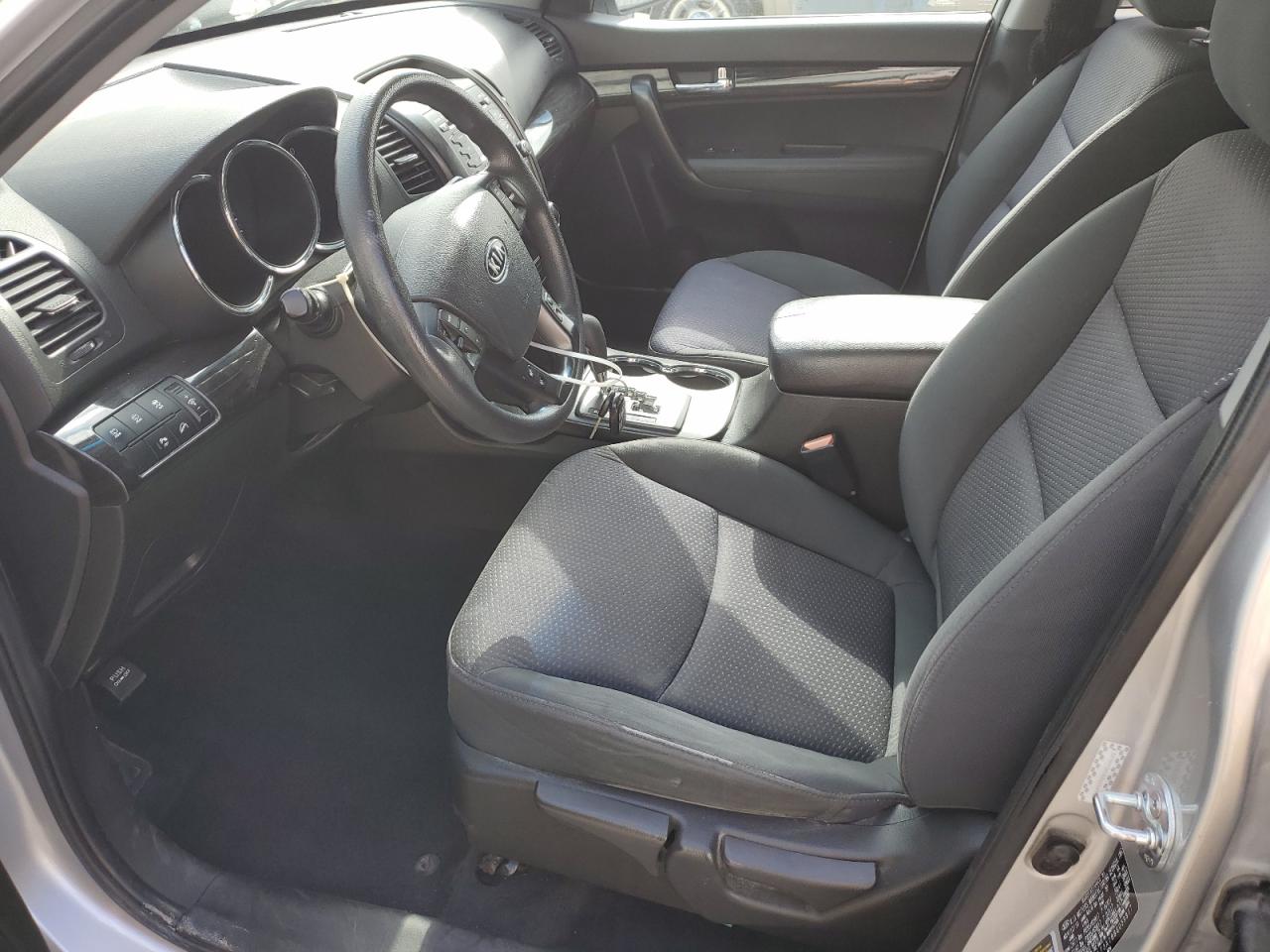 2011 Kia Sorento Base VIN: 5XYKT3A18BG059917 Lot: 85105905