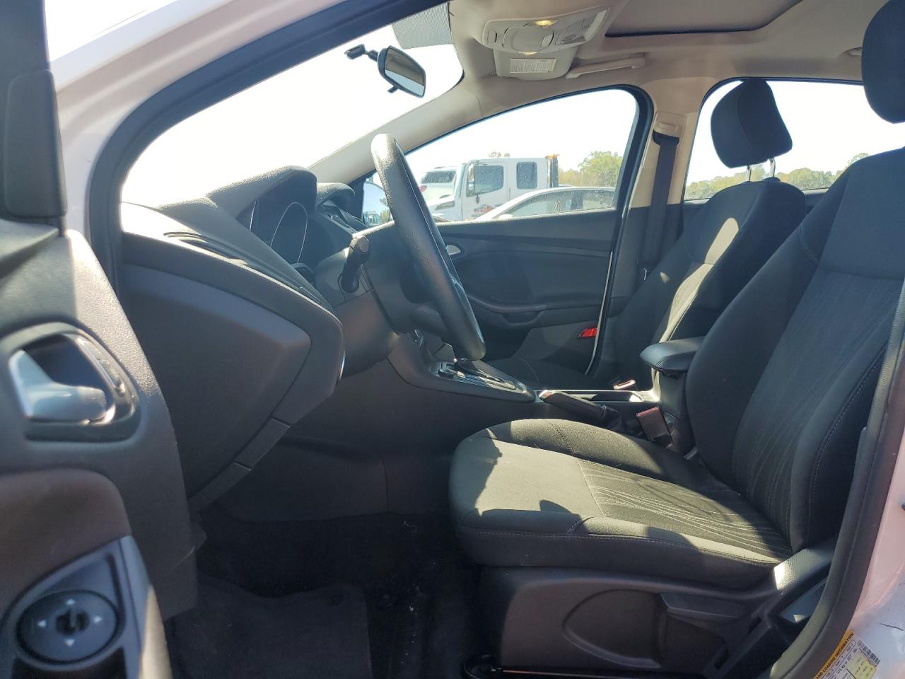 2017 Ford Focus Sel VIN: 1FADP3H27HL225150 Lot: 84360705