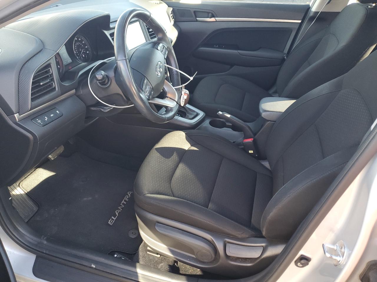 2019 Hyundai Elantra Sel VIN: KMHD84LF5KU886065 Lot: 84658555