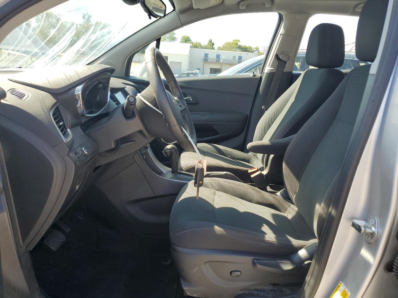 2017 Chevrolet Trax Ls VIN: 3GNCJKSB5HL274871 Lot: 81951735