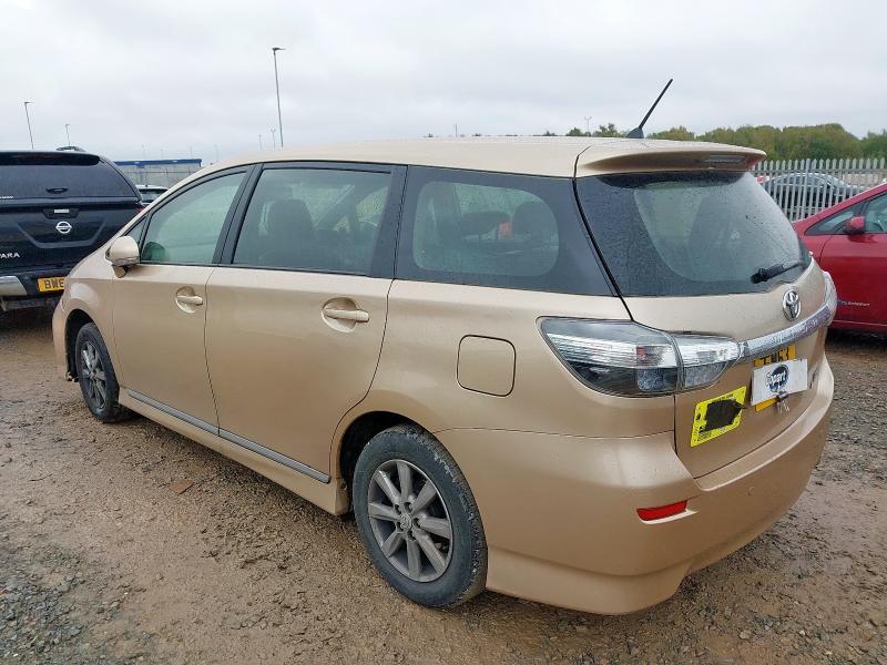 2013 TOYOTA WISH