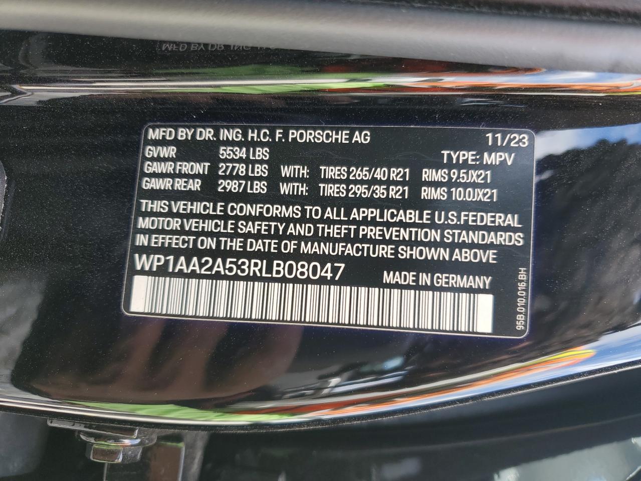 2024 Porsche Macan Base VIN: WP1AA2A53RLB08047 Lot: 86313675