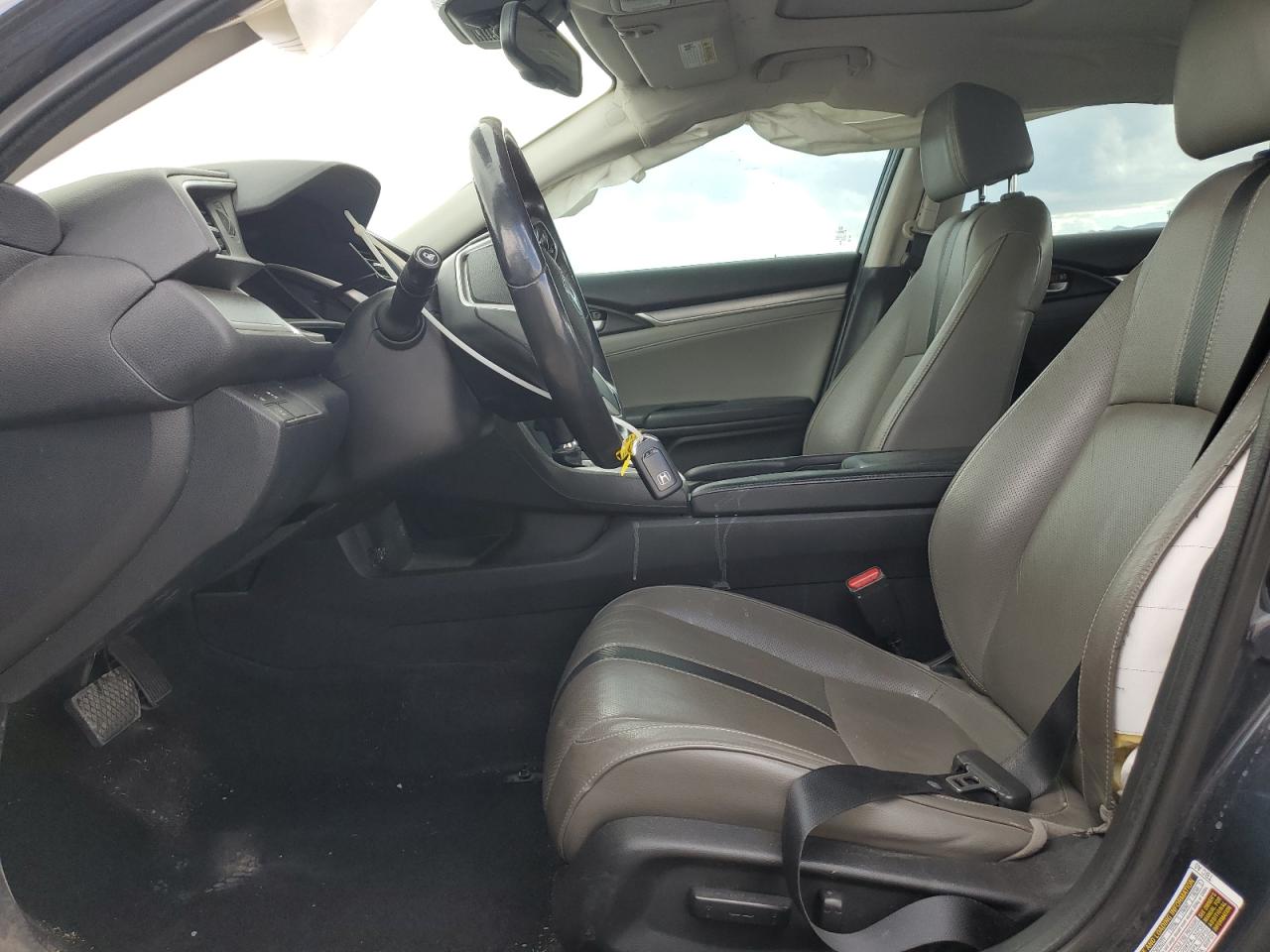 2018 Honda Civic Touring VIN: 19XFC1F98JE000334 Lot: 82198815