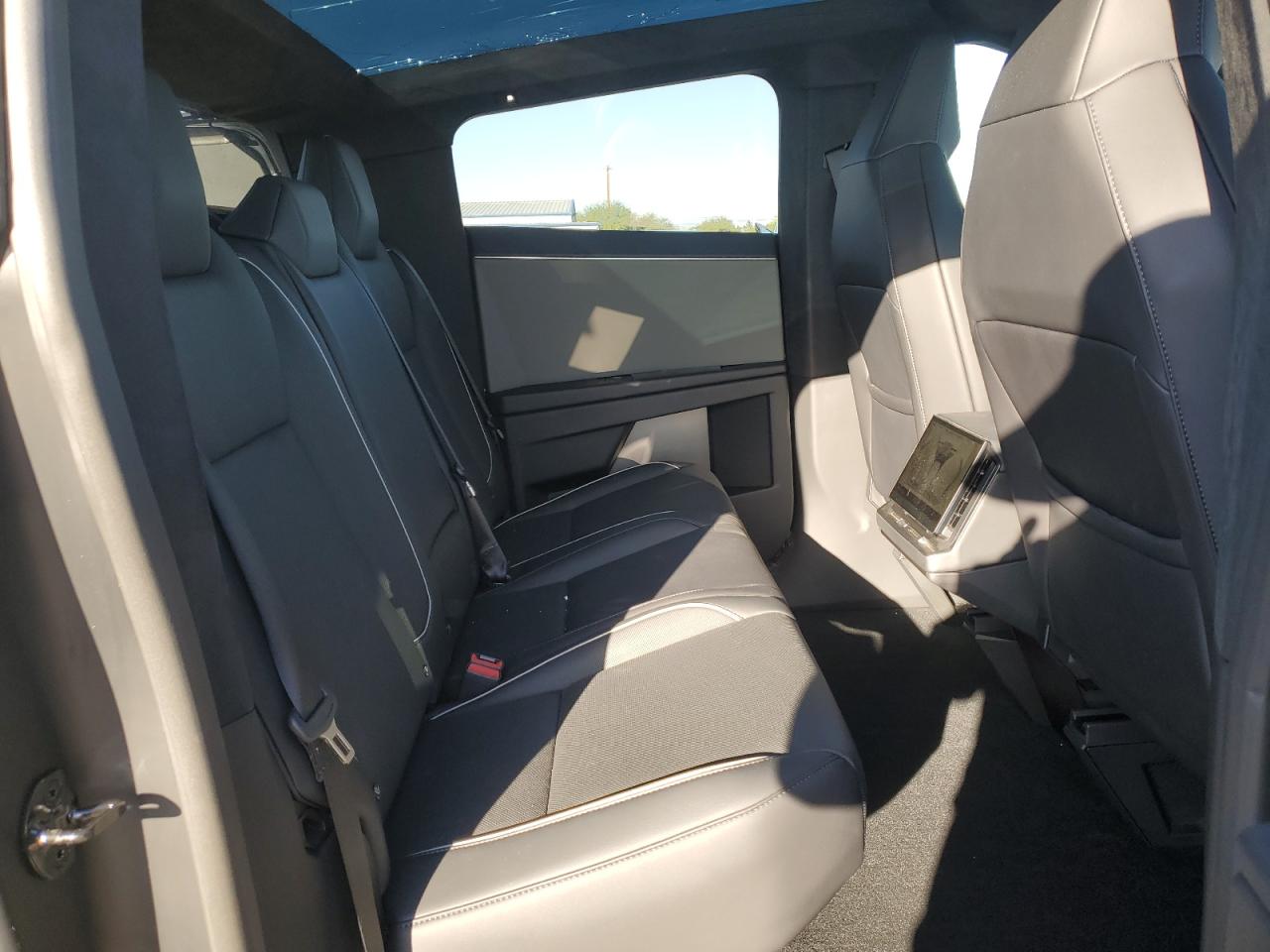 2024 Tesla Cybertruck VIN: 7G2CEHEDXRA050082 Lot: 85885125