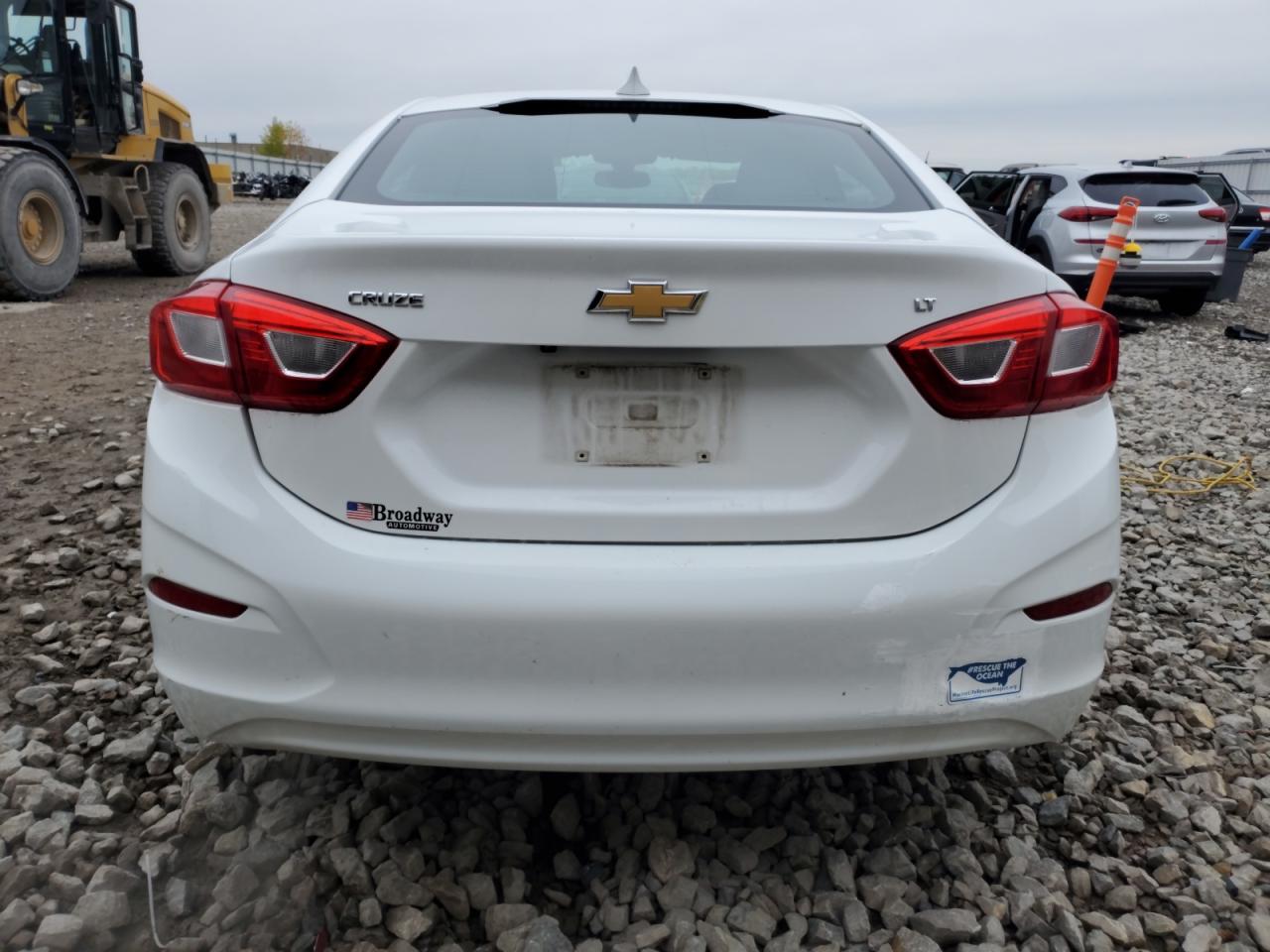 2017 Chevrolet Cruze Lt VIN: 1G1BE5SM6H7239832 Lot: 82241445