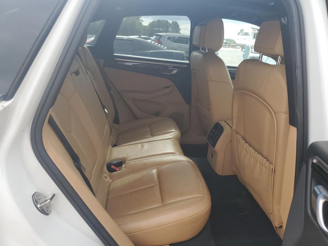 2018 Porsche Macan VIN: WP1AA2A5XJLB17784 Lot: 82287475