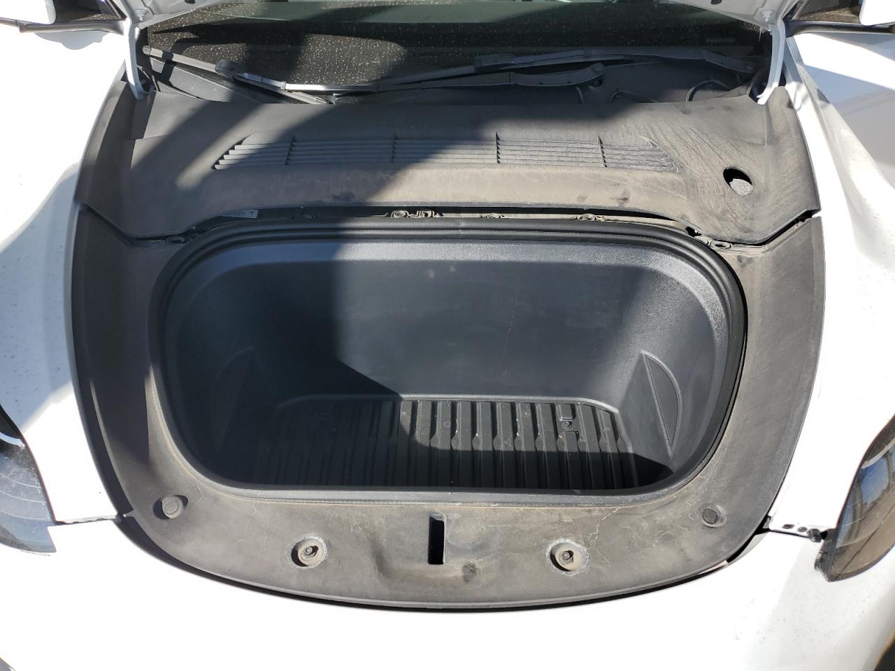 2023 Tesla Model Y VIN: 7SAYGDEE3PA122650 Lot: 82781995