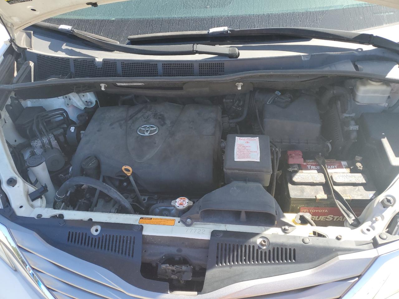 2017 Toyota Sienna Xle VIN: 5TDYZ3DC7HS824312 Lot: 84629685