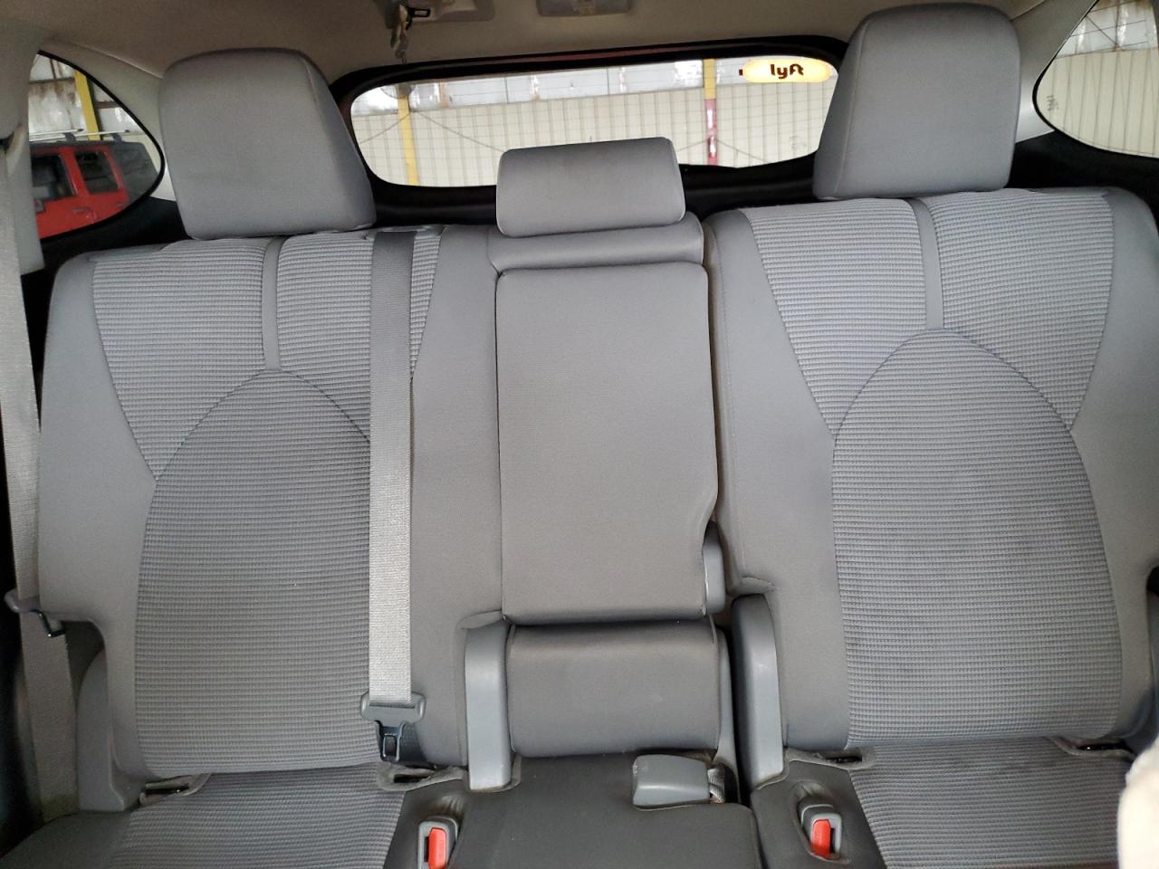 2021 Toyota Highlander L VIN: 5TDZZRAH4MS083571 Lot: 86495235