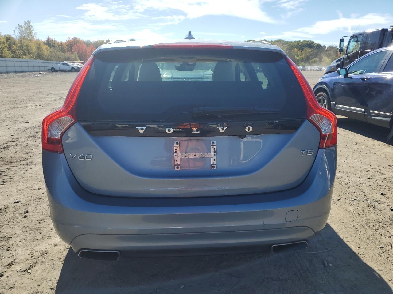 2017 Volvo V60 T5 Premier VIN: YV140MEK9H1368096 Lot: 87271045