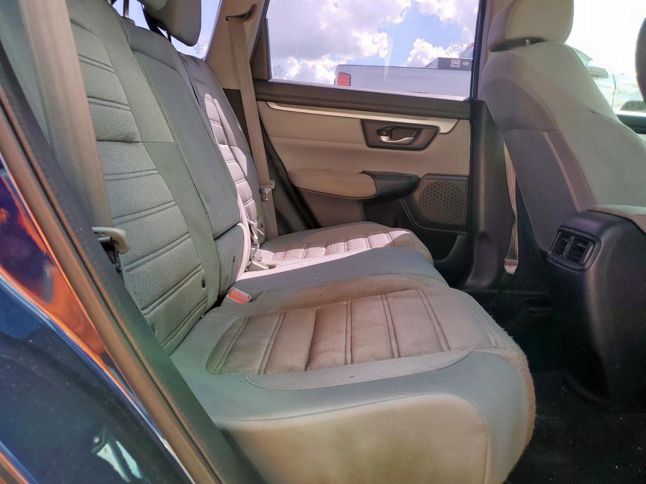 2018 Honda Cr-V Lx VIN: 2HKRW5H3XJH413498 Lot: 85151285