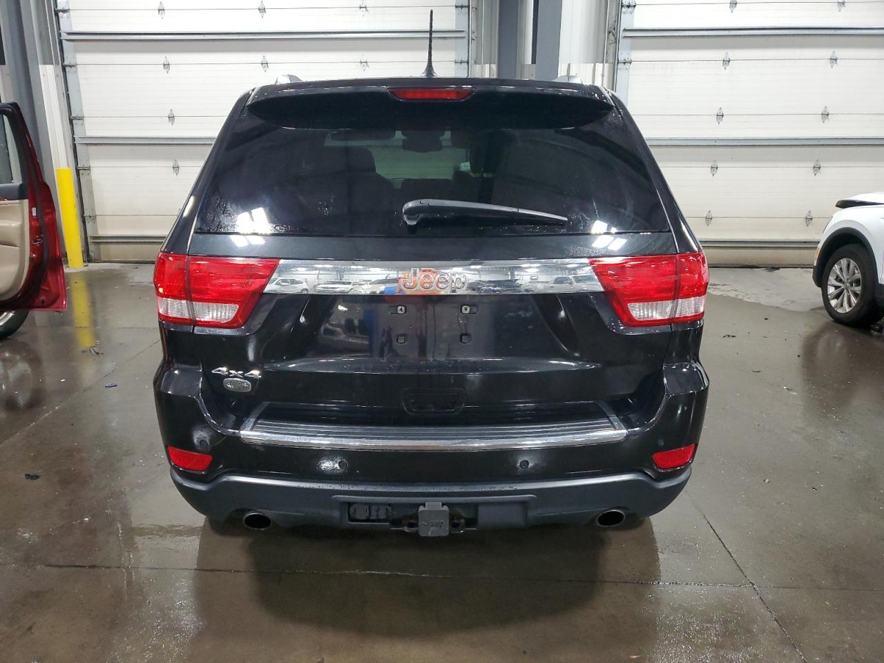 2011 Jeep Grand Cherokee Overland VIN: 1J4RR6GT1BC605592 Lot: 85521435
