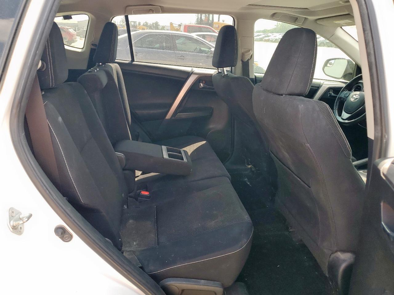 2017 Toyota Rav4 Xle VIN: JTMWFREV6HD097372 Lot: 84816085