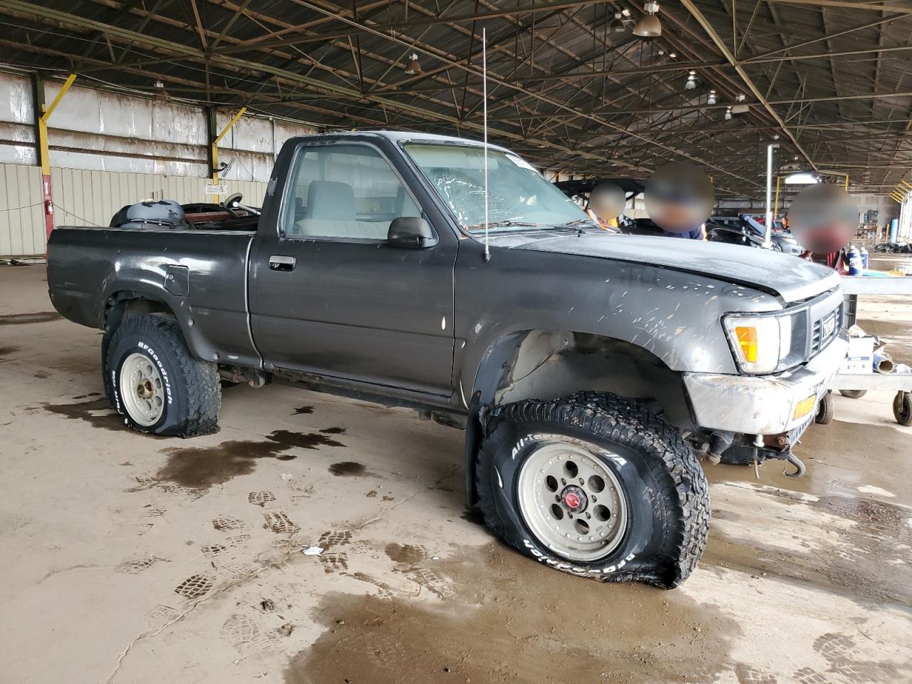 1989 Toyota Pickup 1/2 Ton Short Wheelbase Dlx VIN: JT4VN01DXK2000300 Lot: 85559725