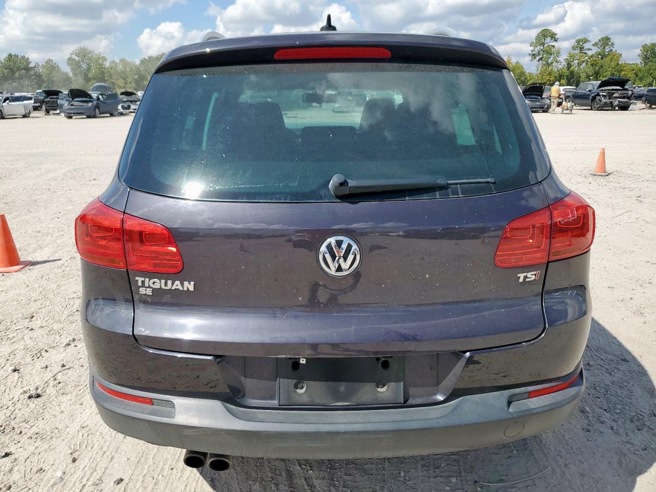 2016 Volkswagen Tiguan S VIN: WVGAV7AX8GW515695 Lot: 85362125