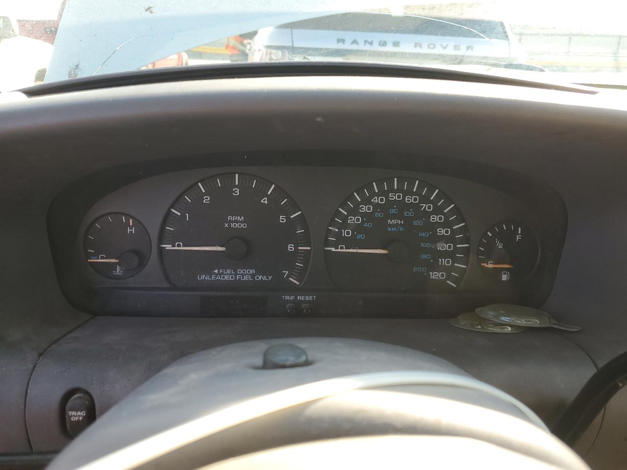 1998 Chrysler Town & Country Lxi VIN: 1C4GP64LXWB594126 Lot: 85910555