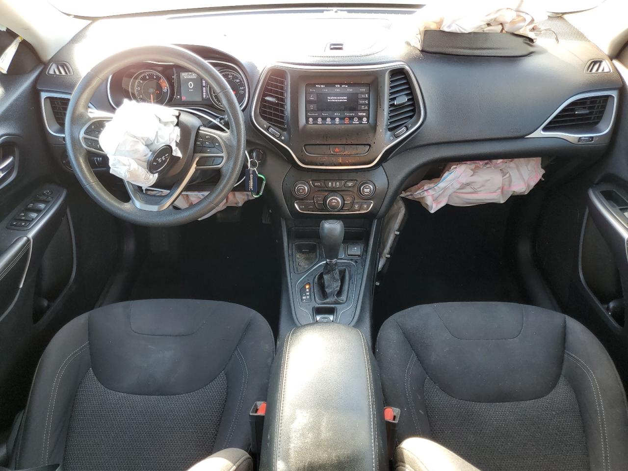 2019 Jeep Cherokee Latitude VIN: 1C4PJLCX5KD148176 Lot: 82678225