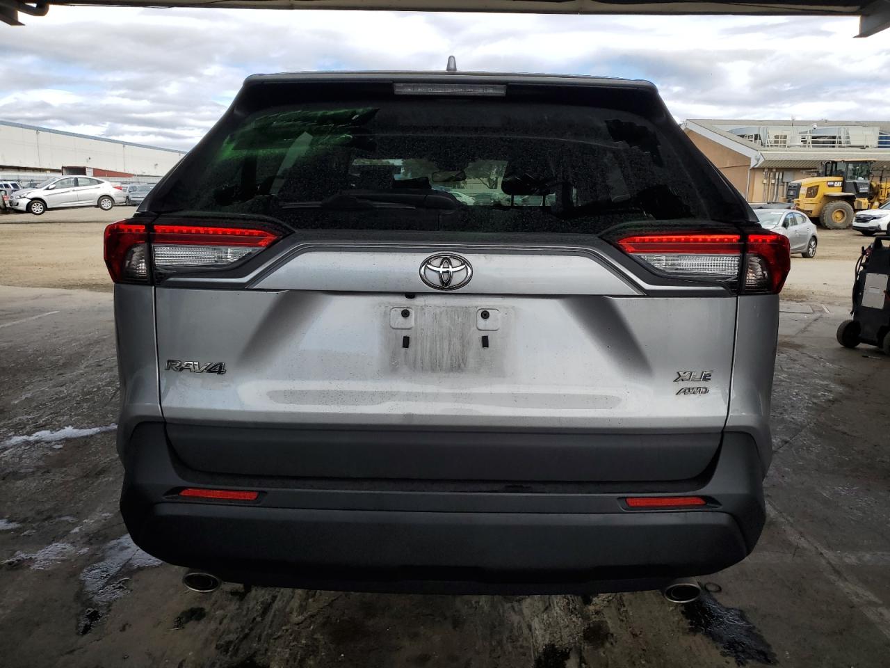 2020 Toyota Rav4 Xle VIN: 2T3P1RFV3LC094167 Lot: 84648225