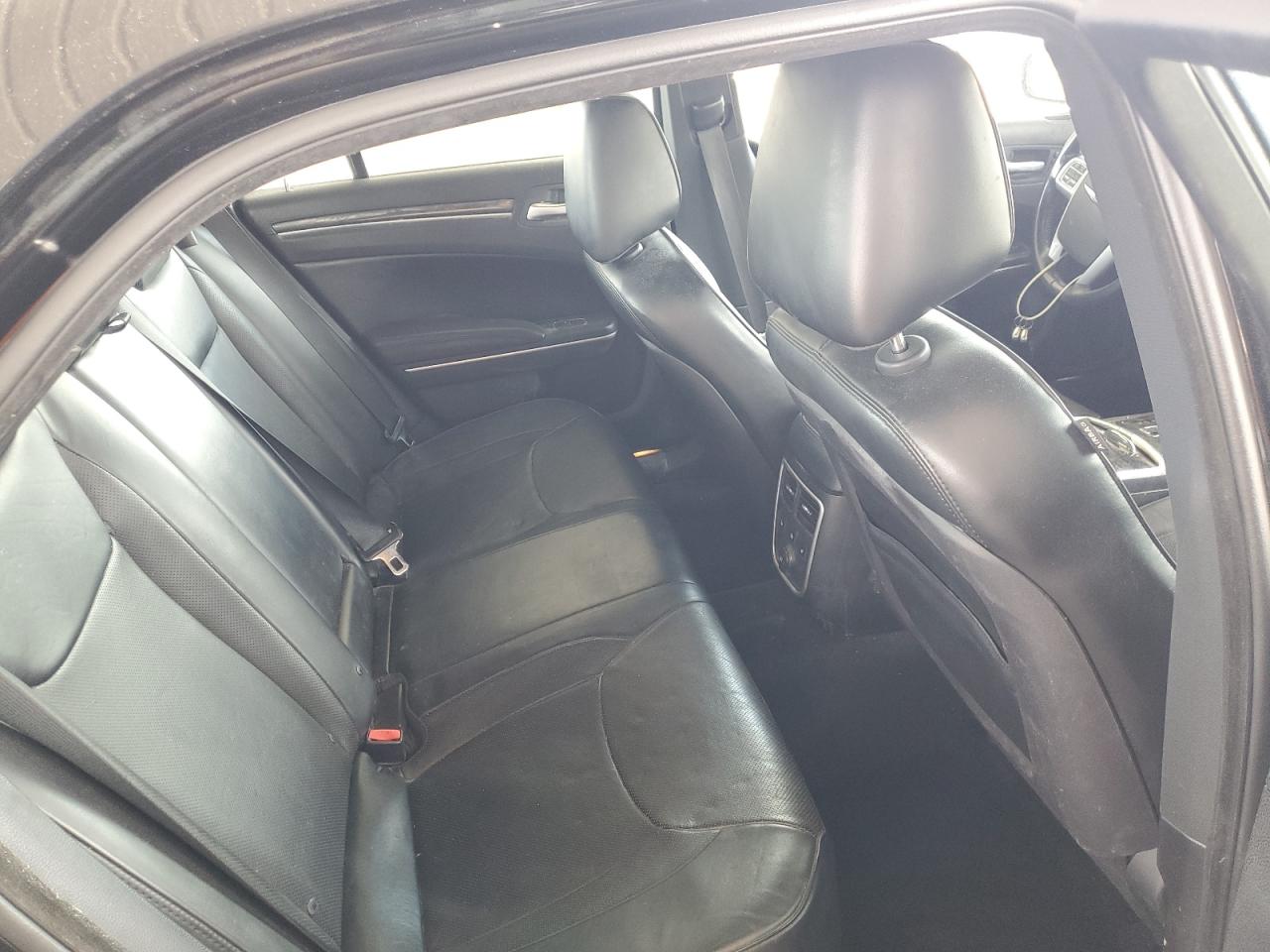 2013 Chrysler 300C VIN: 2C3CCAKT2DH541543 Lot: 85510475