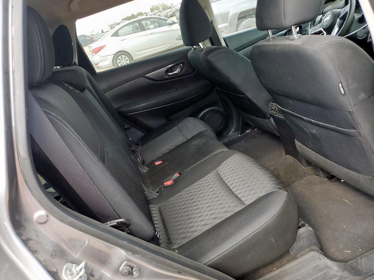 2017 Nissan Rogue S VIN: KNMAT2MT7HP532389 Lot: 85200855