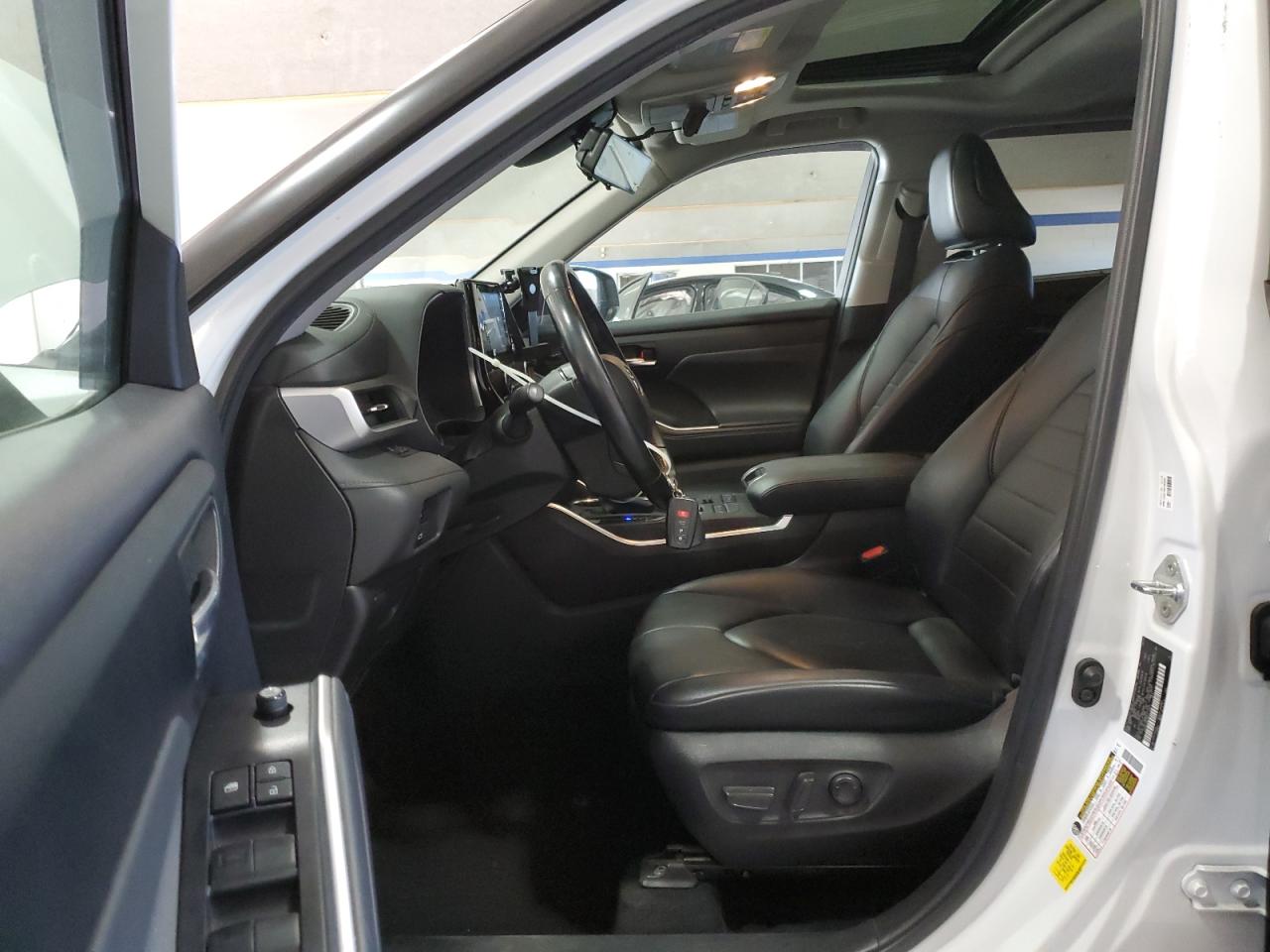 2022 Toyota Highlander Xle VIN: 5TDGZRBH6NS578877 Lot: 85915815