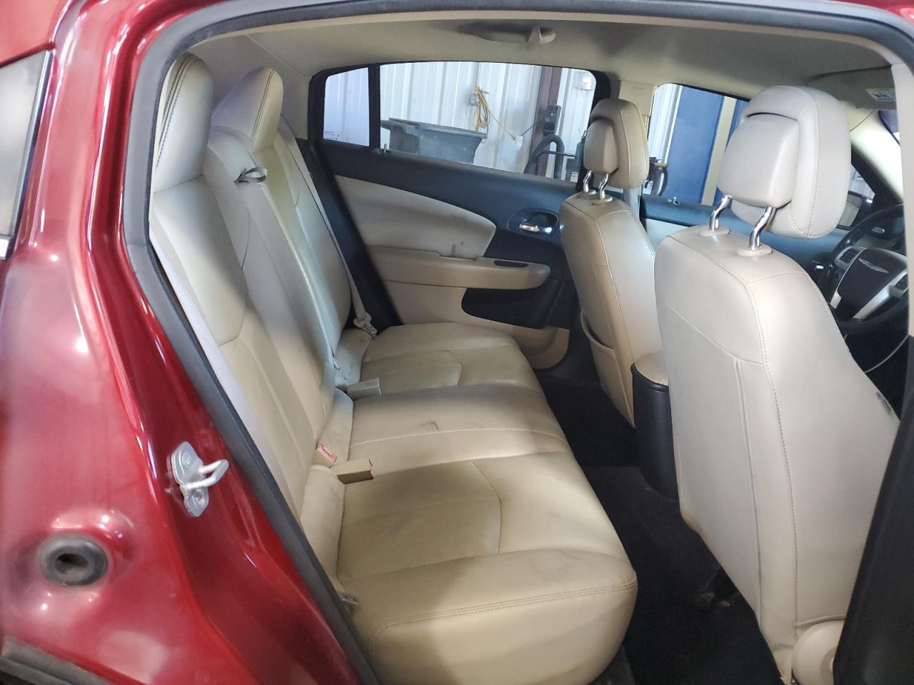 2013 Chrysler 200 Limited VIN: 1C3CCBCG7DN592440 Lot: 84700225