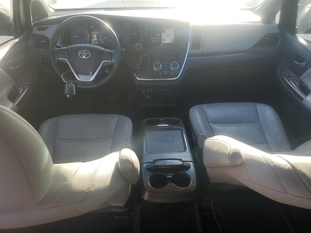 2015 Toyota Sienna Xle VIN: 5TDYK3DC3FS644410 Lot: 85357625