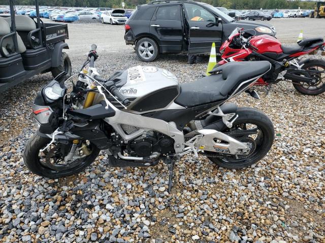2016 APRILIA TUONO V4 1100 RR  