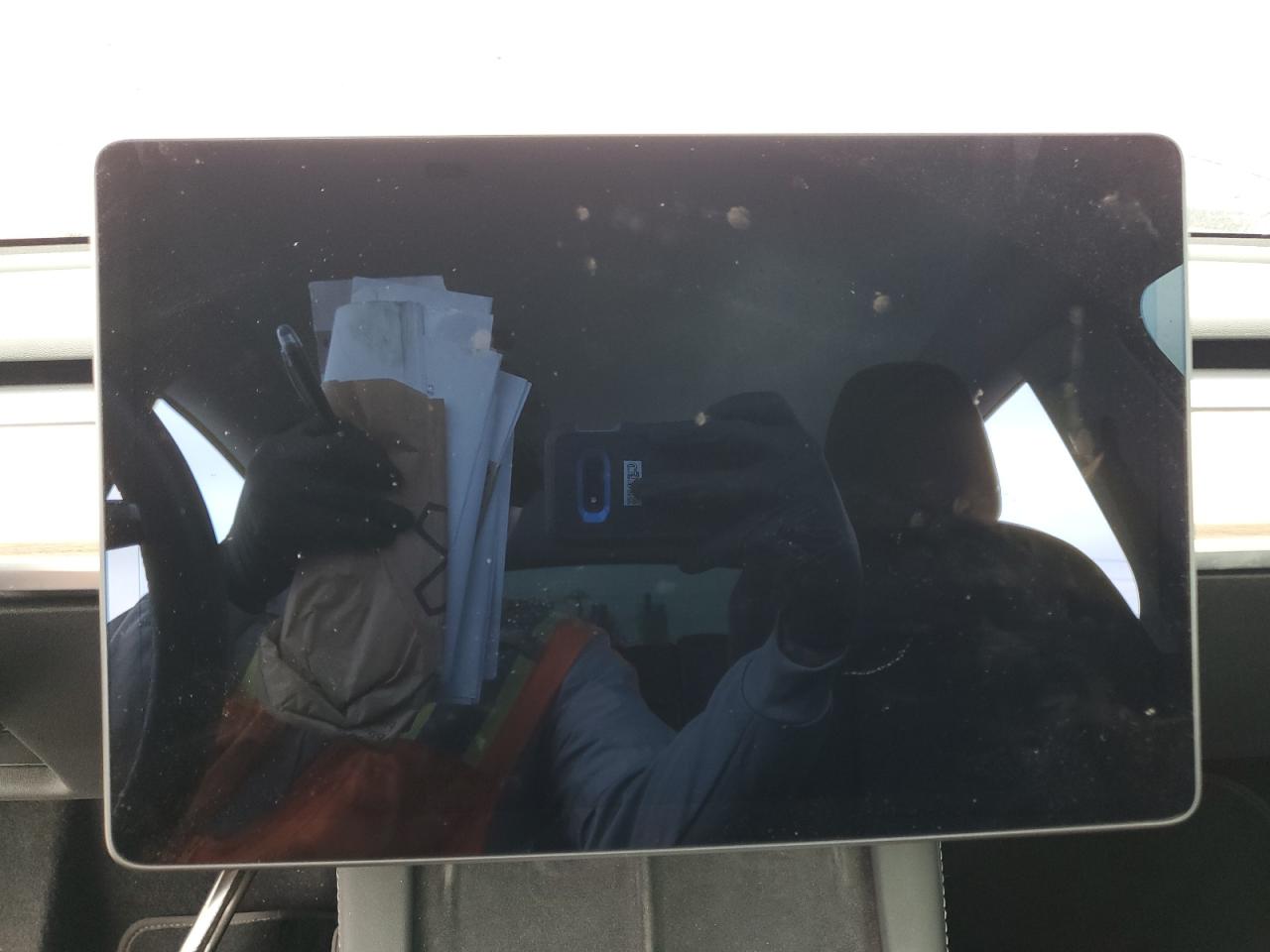 2022 Tesla Model Y VIN: 7SAYGDEE9NF371289 Lot: 85140005