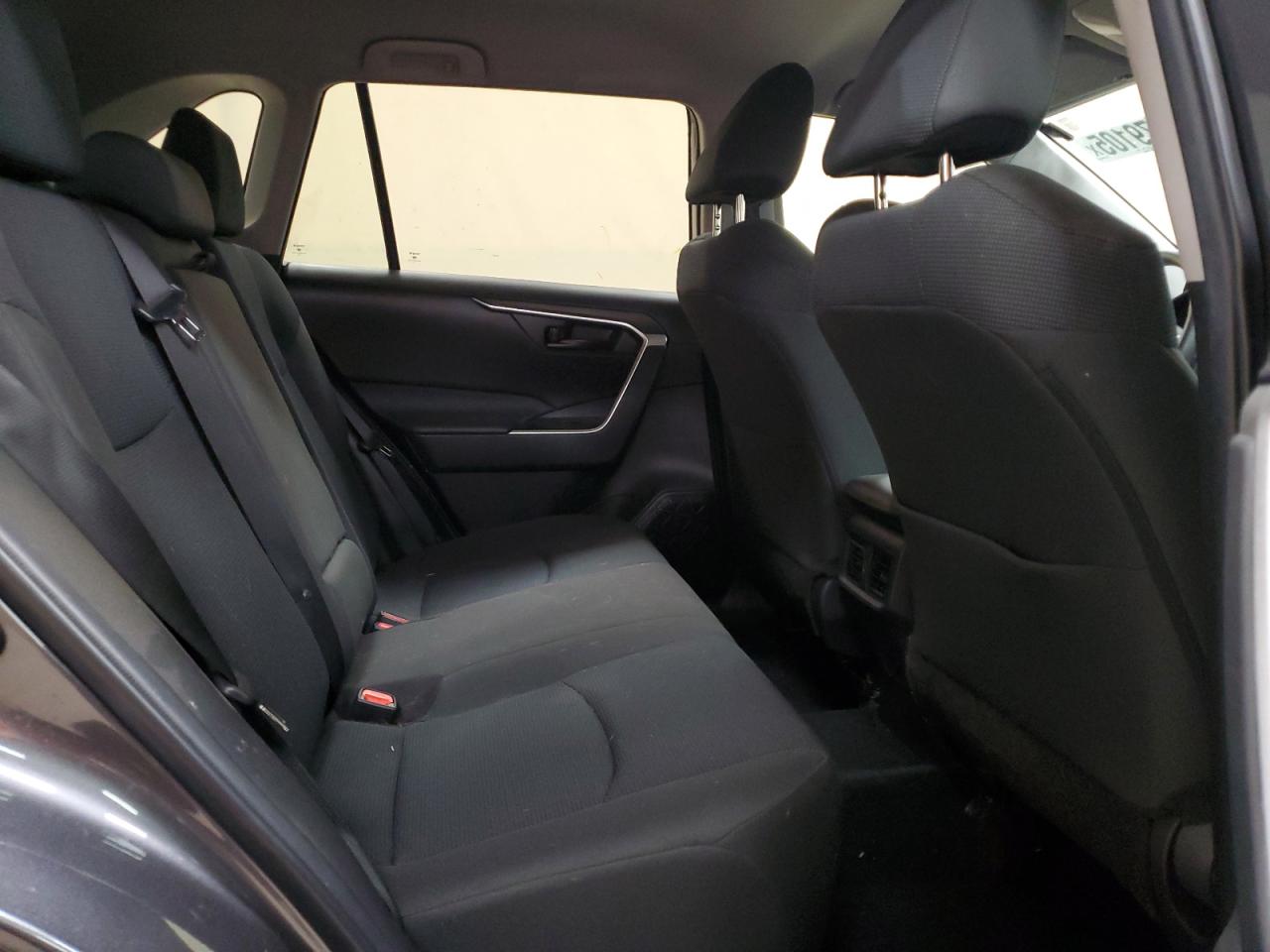 2022 Toyota Rav4 Le VIN: 2T3F1RFV3NC318987 Lot: 84179105