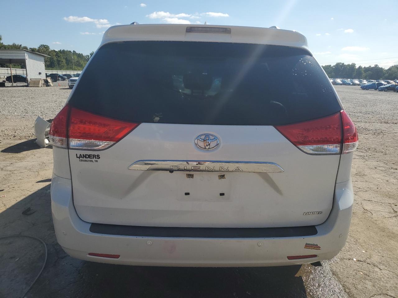 2011 Toyota Sienna Xle VIN: 5TDYK3DC2BS130770 Lot: 85509075